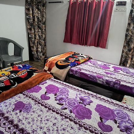 Khajuraho Dreams Homestay Экстерьер фото