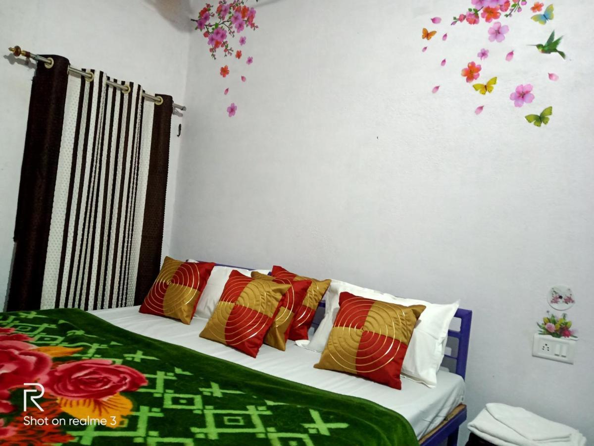 Khajuraho Dreams Homestay Экстерьер фото